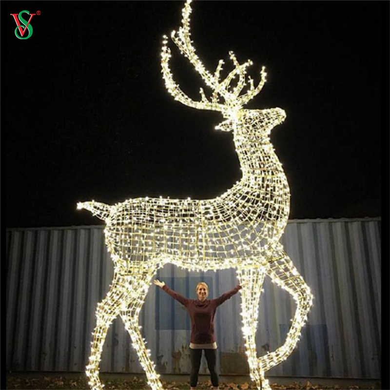 Outdoor Large 3D Reindeer Sculpture Light for Christmas Decoration