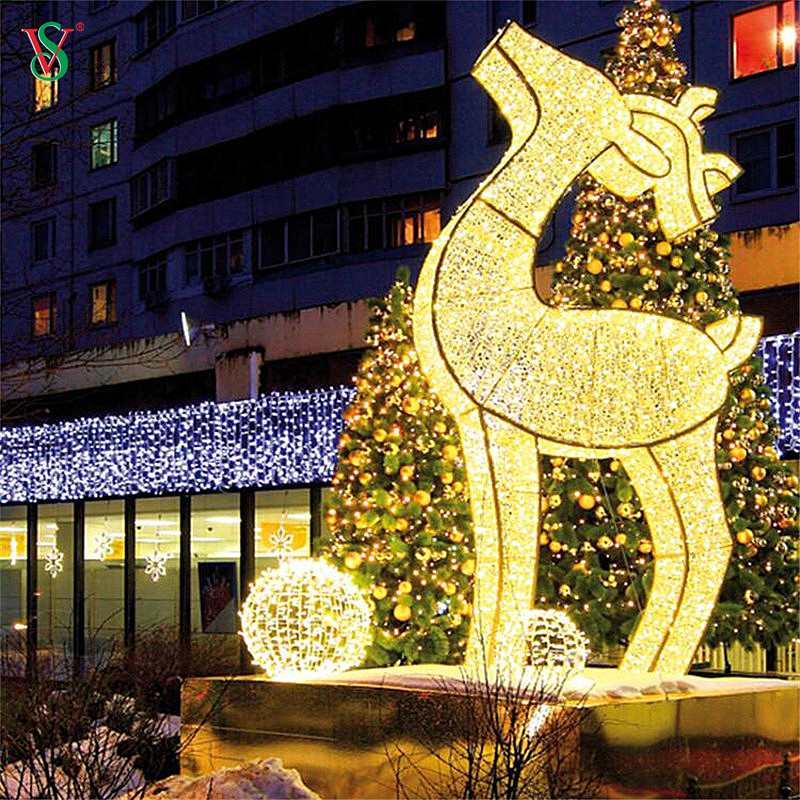 Outdoor Large 3D Reindeer Sculpture Light for Christmas Decoration